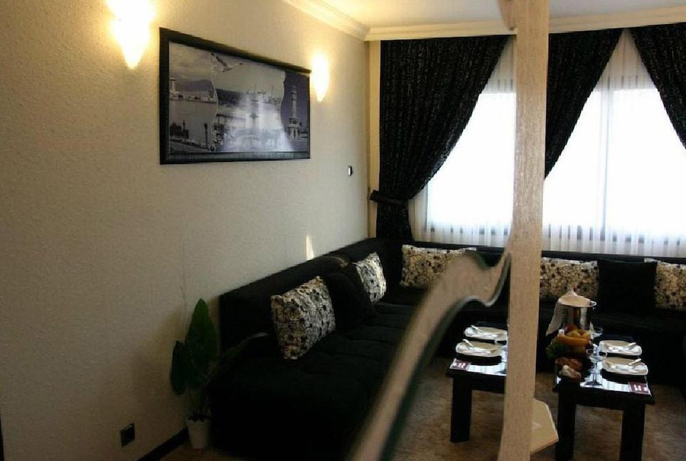 Aksan Hotel Измир Экстерьер фото